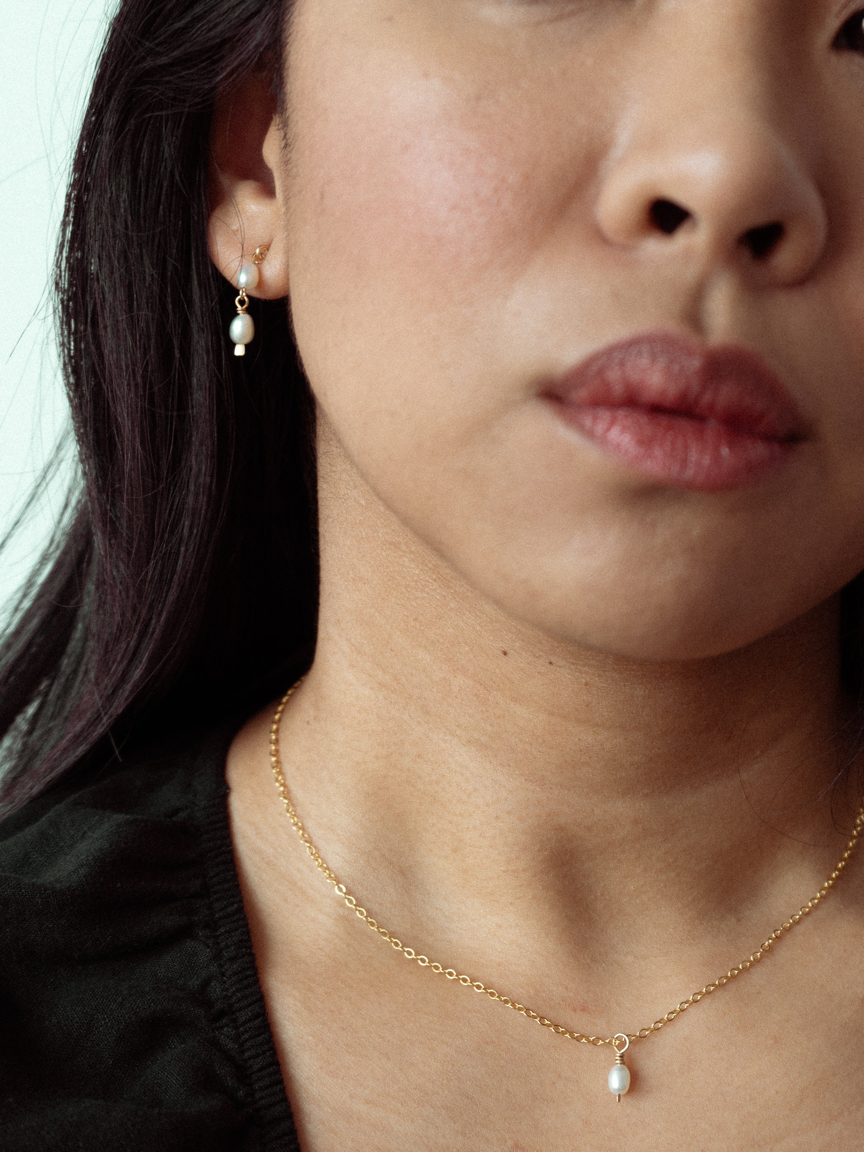 Dainty Rice Pearl Dangling Earrings