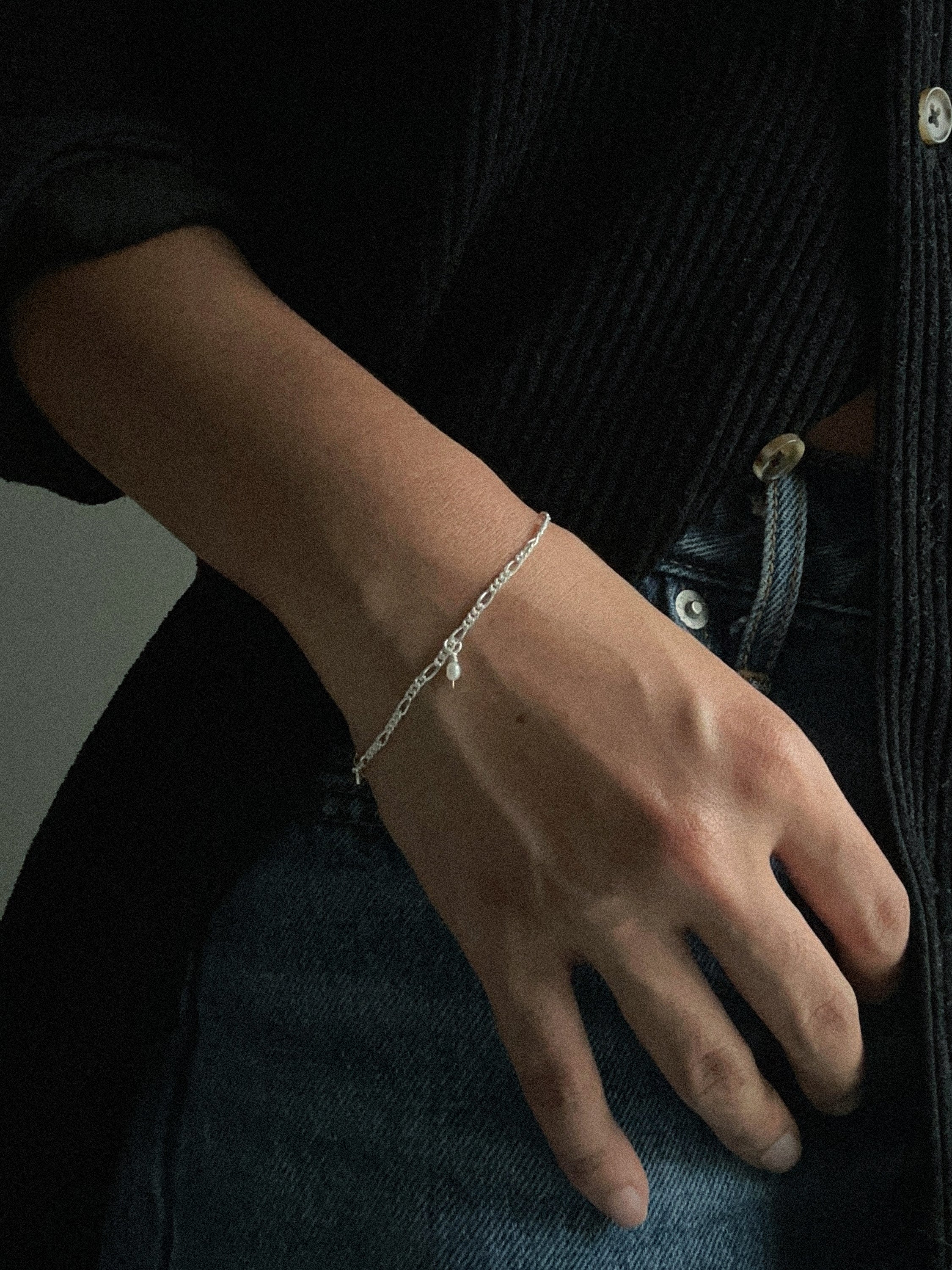 Tiny Pearl Figaro Bracelet in Silver