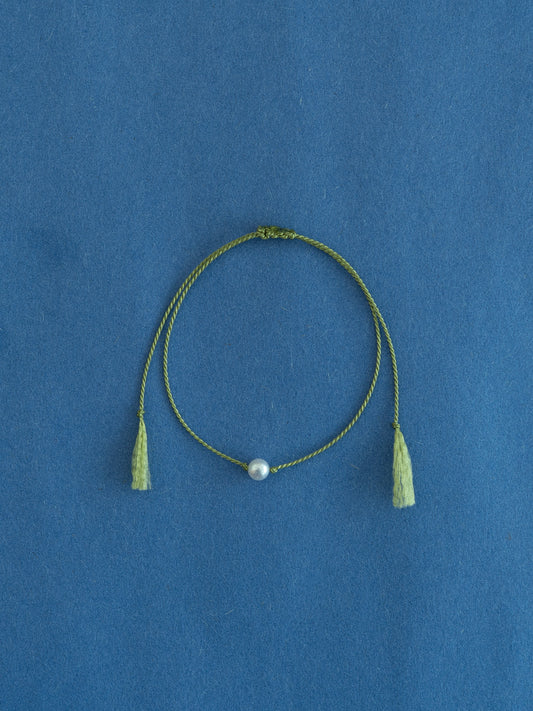 Simple Pearl Friendship Bracelet