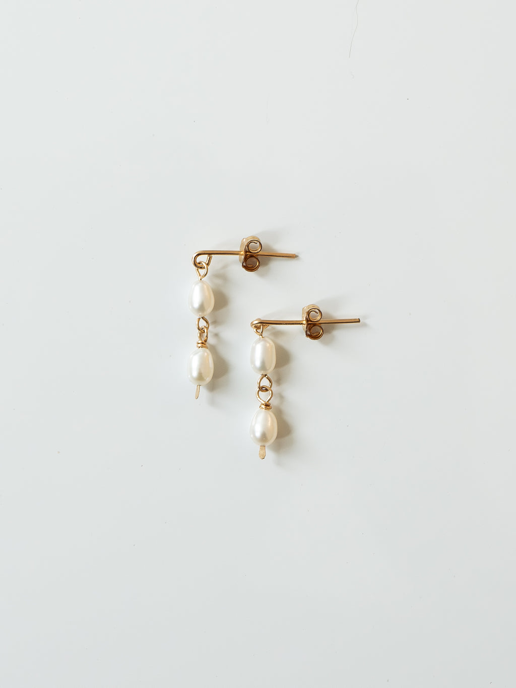 Dainty Rice Pearl Dangling Earrings