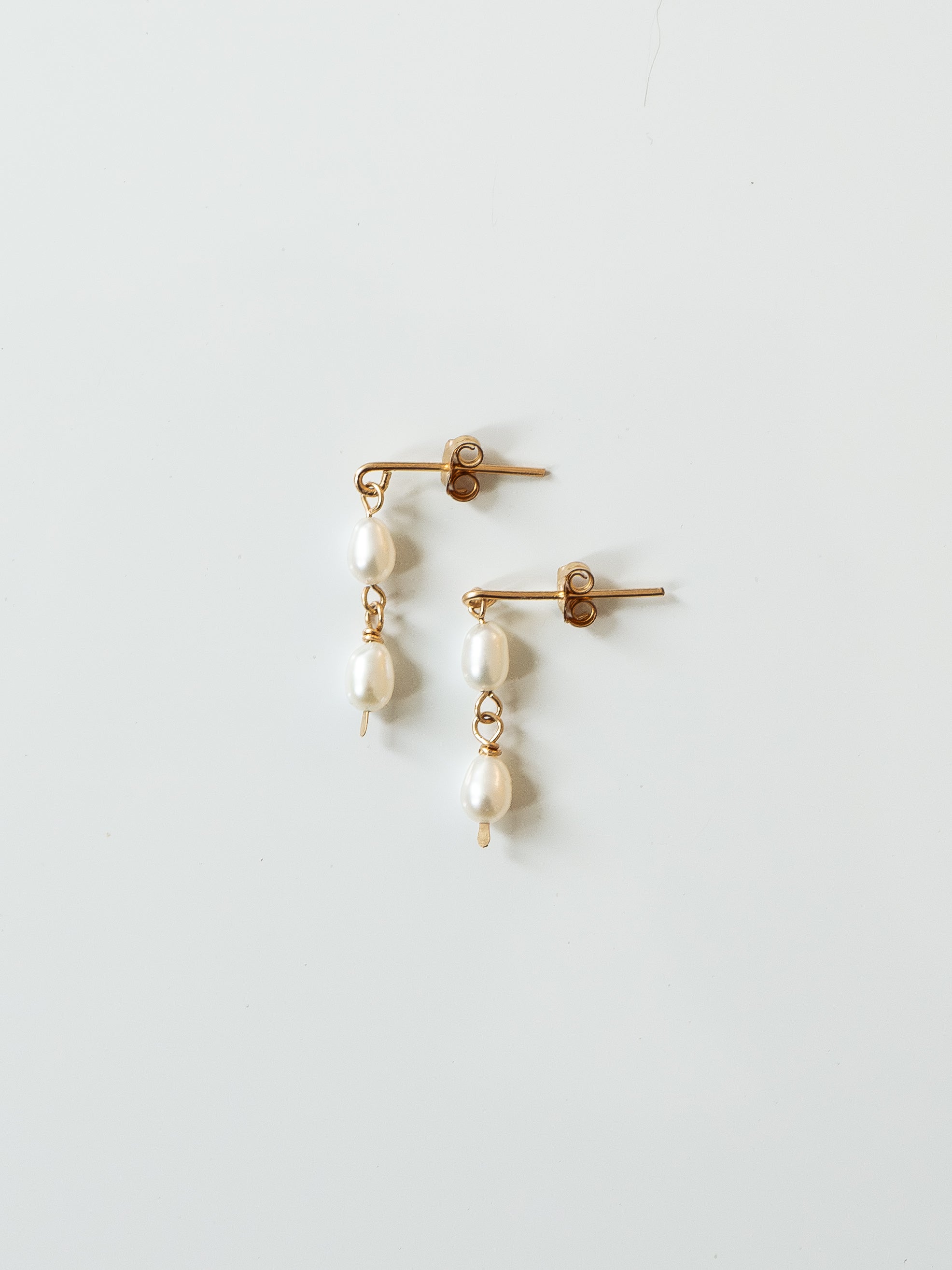 Dainty Rice Pearl Dangling Earrings